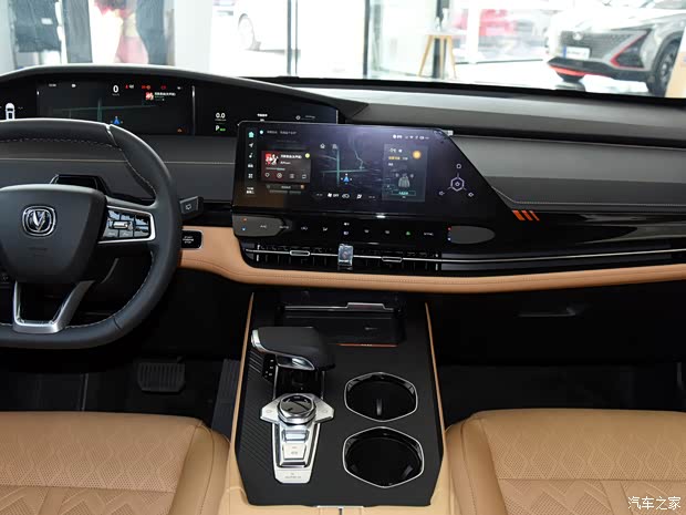 长安汽车 长安UNI-K 2021款 2.0T 尊贵型 长安汽车 长安UNI-K 2021款 2.0T 尊贵型