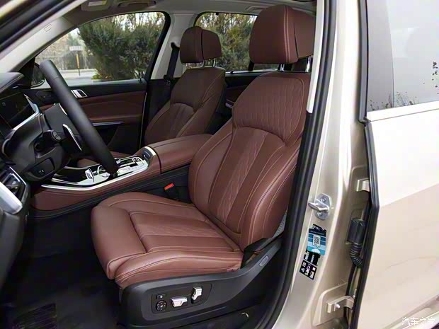 宝马(进口) 宝马X5 2019款 xDrive40i 尊享型 M运动套装