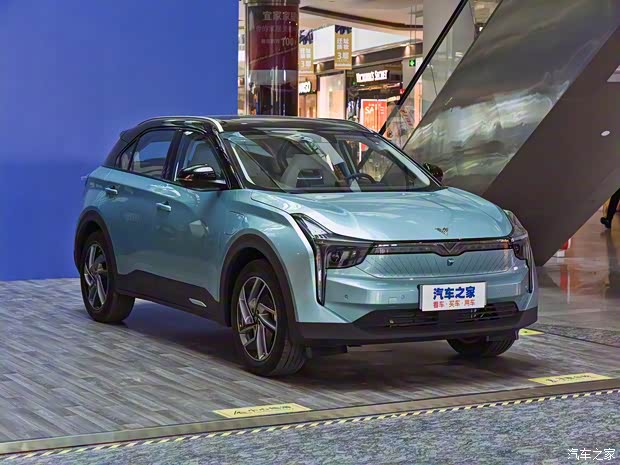 合众汽车 哪吒U 2020款 520 U酷四驱版 合众汽车 哪吒U 2020款 520 U酷四驱版