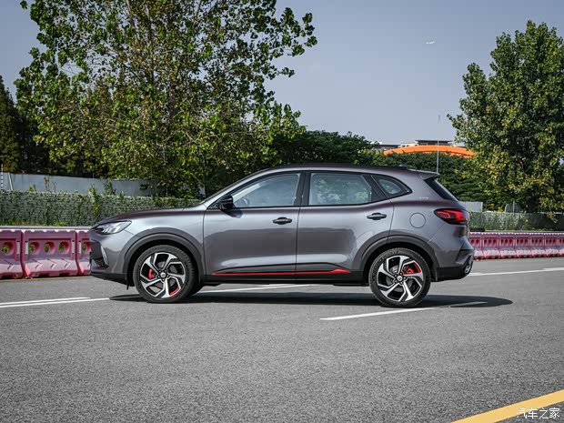 上汽集團(tuán) MG領(lǐng)航 2021款 400TGI 自動(dòng)兩驅(qū)Trophy旗艦版