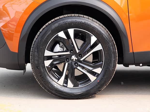 东风标致 标致2008 2020款 230THP 中配版