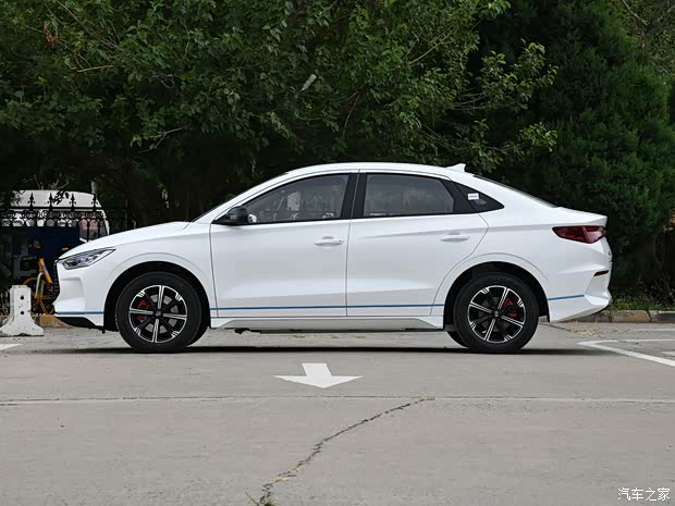 比亞迪 比亞迪e3 2019款 基本型