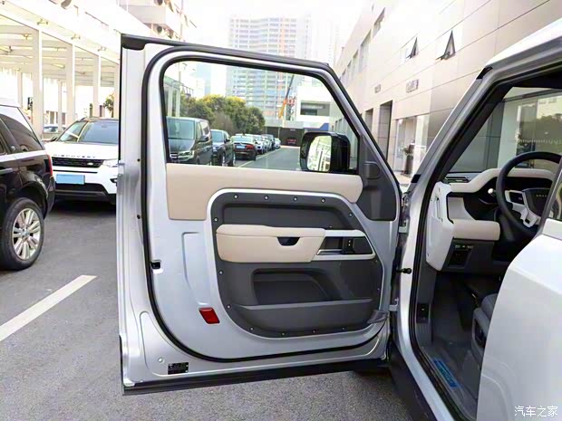 路虎(进口) 路虎卫士 2021款 90 P400 X-DYNAMIC S