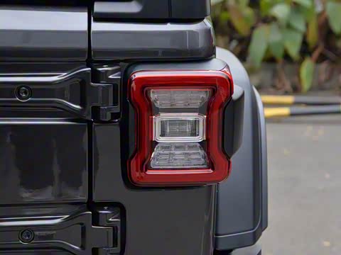 2019款 2.0T Rubicon 四门版 国VI 2019款 2.0T Rubicon 四门版 国VI