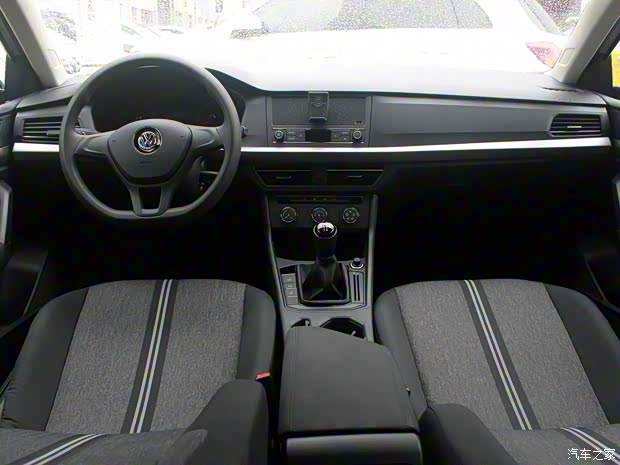 上汽大众 朗逸 2018款 1.5L 手动风尚版 上汽大众 朗逸 2018款 1.5L 手动风尚版