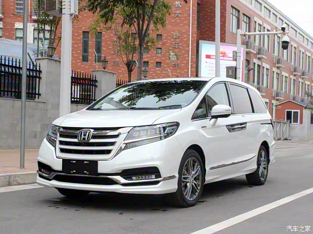 東風(fēng)本田 艾力紳 2019款 2.0L 混動(dòng)舒適版