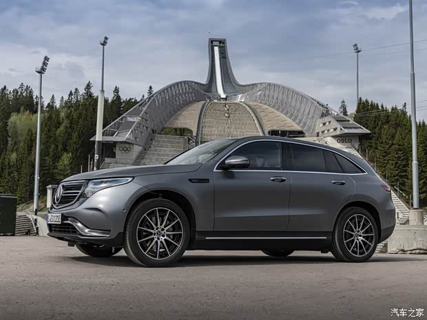 梅赛德斯-EQ 奔驰EQC(海外) 2018款 EQC 400 4MATIC