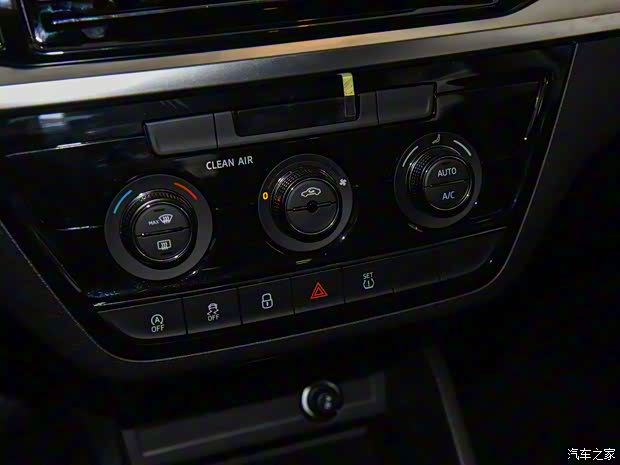 上汽斯柯达 柯米克 2018款 1.5L 自动舒适版