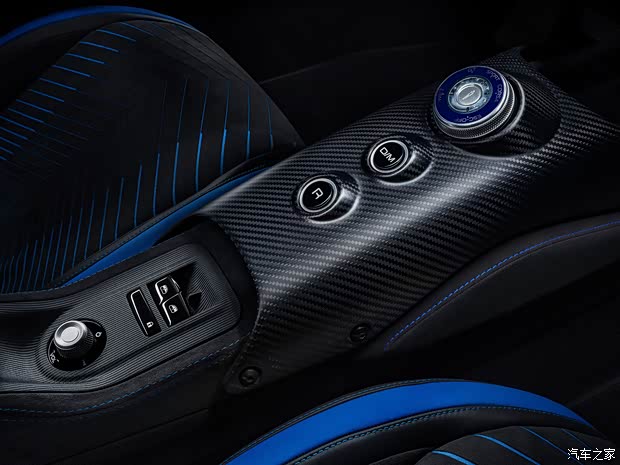 玛莎拉蒂 玛莎拉蒂MC20 2020款 3.0T 标准版 玛莎拉蒂 玛莎拉蒂MC20 2020款 3.0T 标准版