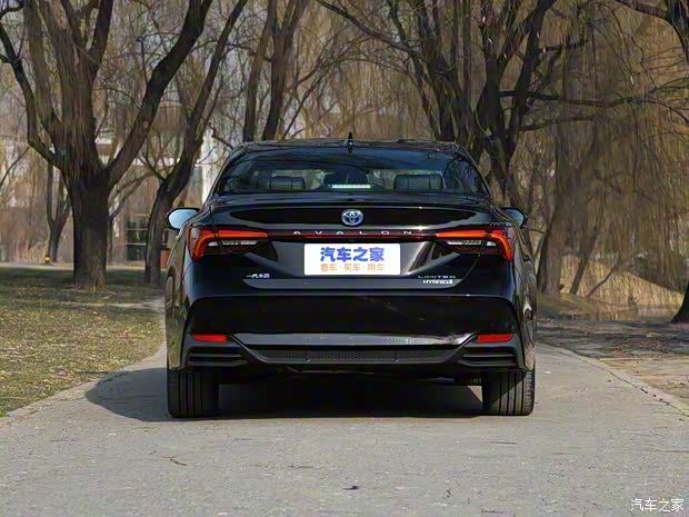 一汽丰田 亚洲龙 2019款 2.5L 混动版