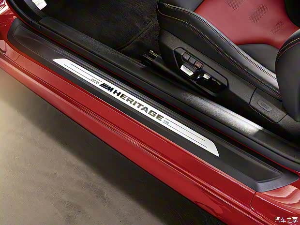宝马M 宝马M4 2019款 M4 Edition M Heritage 宝马M 宝马M4 2019款 M4 Edition M Heritage
