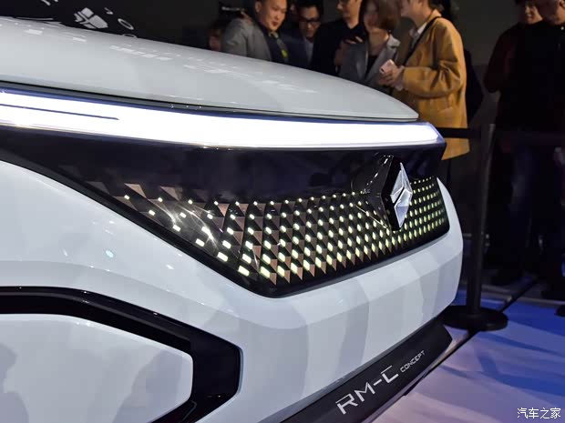 上汽通用五菱 寶駿RM-C 2019款 概念車