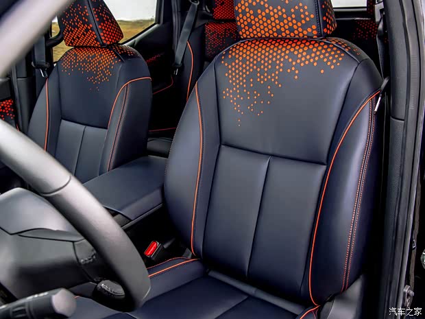 日产(进口) 纳瓦拉(海外) 2018款 Dark Sky