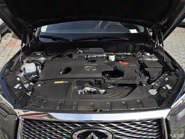 东风英菲尼迪 英菲尼迪QX50 2020款 2.0T 四驱菁英版 东风英菲尼迪 英菲尼迪QX50 2020款 2.0T 四驱菁英版