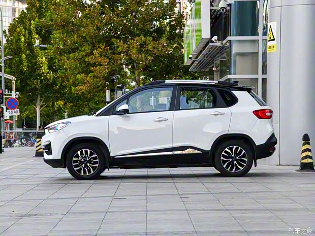 合众新能源 哪吒N01 2018款 基本型 合众新能源 哪吒N01 2018款 基本型