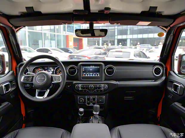 Jeep(进口) 牧马人 2019款 2.0T Sahara 四门版 国VI