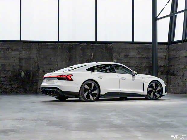 奥迪(进口) 奥迪e-tron GT 2021款 基本型