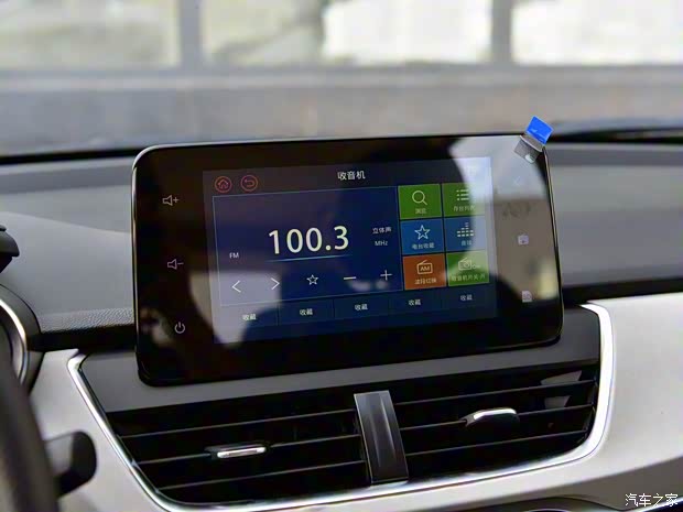 上汽通用五菱 宝骏360 2019款 1.5L CVT基本型