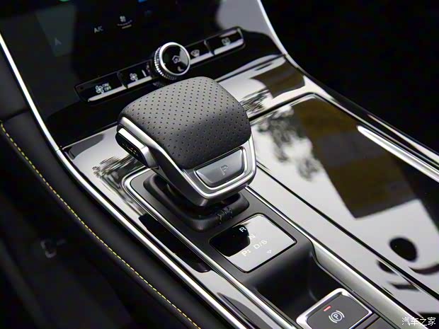 上汽集团 荣威i6 MAX 2020款 300TGI 自动爽酷版