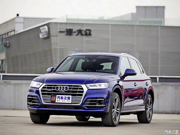 一汽-大眾奧迪 奧迪Q5L 2018款 45 TFSI 尊享豪華運(yùn)動(dòng)型 一汽-大眾奧迪 奧迪Q5L 2018款 45 TFSI 尊享豪華運(yùn)動(dòng)型