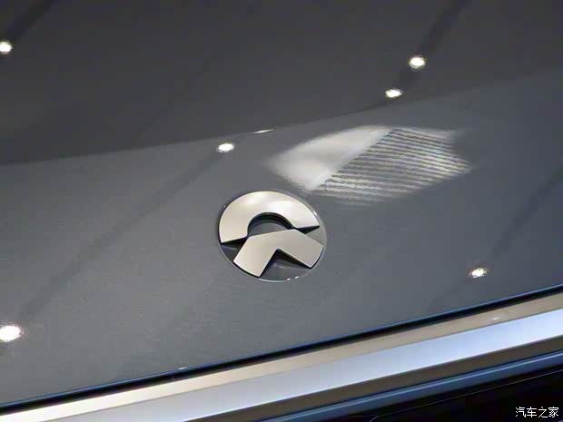 蔚來 蔚來ES8 2018款 355KM 基準(zhǔn)版 6座