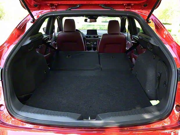 一汽马自达 马自达CX-4 2020款  2.5L 自动四驱顶配版