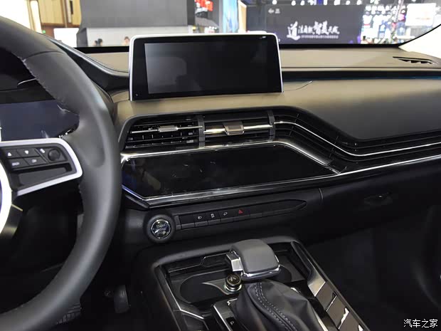 众泰汽车 众泰T500 2018款 6座版 高配