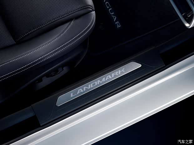 捷豹 捷豹XE 2019款 2.0T 300PS 四驅(qū)LANDMARK EDITION