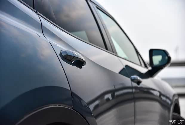 上汽通用雪佛蘭 開(kāi)拓者 2020款 Redline 650T 7座霆版