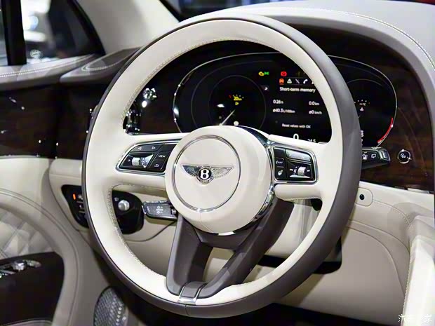 賓利 添越 2021款  4.0T V8