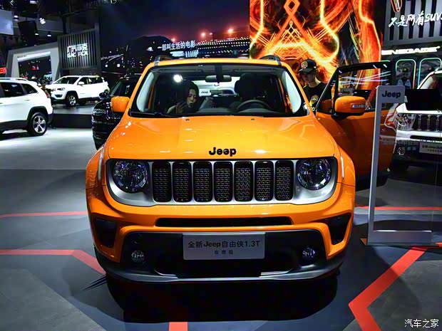 广汽菲克Jeep 自由侠 2019款 1.3T 夜鹰版