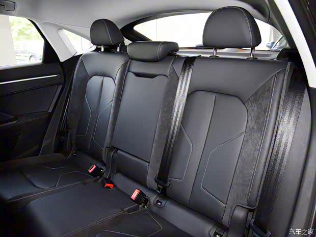 一汽-大众奥迪 奥迪Q3 2020款 Sportback 40 TFSI 时尚型 一汽-大众奥迪 奥迪Q3 2020款 Sportback 40 TFSI 时尚型
