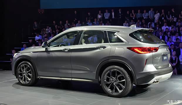 东风英菲尼迪 英菲尼迪QX50 2018款 2.0T 四驱旗舰版 东风英菲尼迪 英菲尼迪QX50 2018款 2.0T 四驱旗舰版