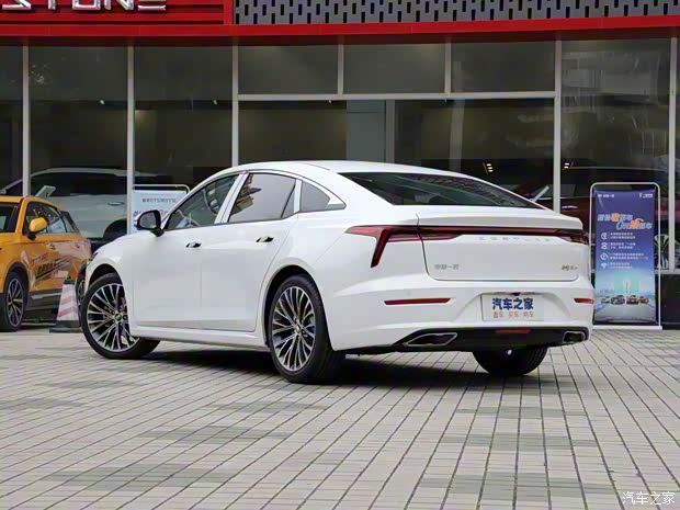 一汽奔腾 奔腾B70 2021款 1.5T 自动顶配版