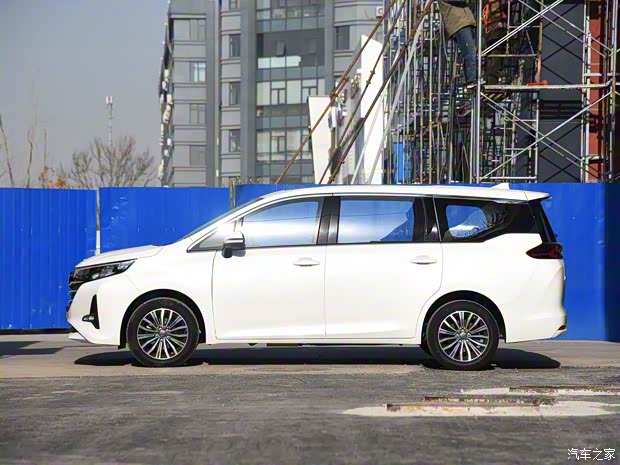 广汽乘用车 传祺GM6 2018款 270T 豪华版