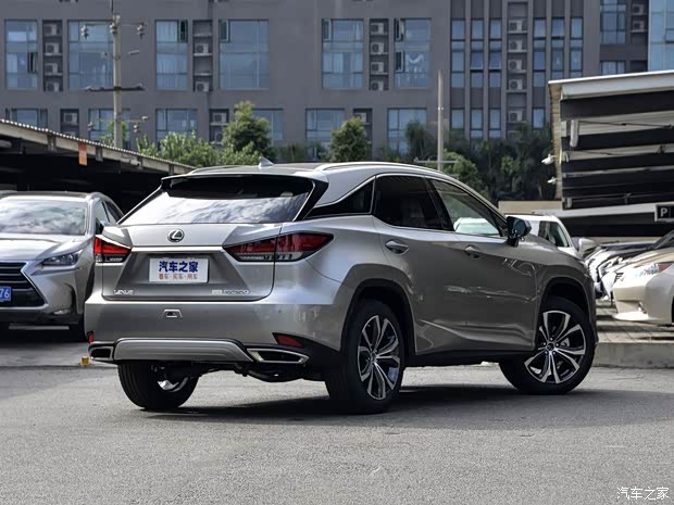 雷克萨斯 雷克萨斯RX 2020款 300 四驱典雅版 国VI 雷克萨斯 雷克萨斯RX 2020款 300 四驱典雅版 国VI