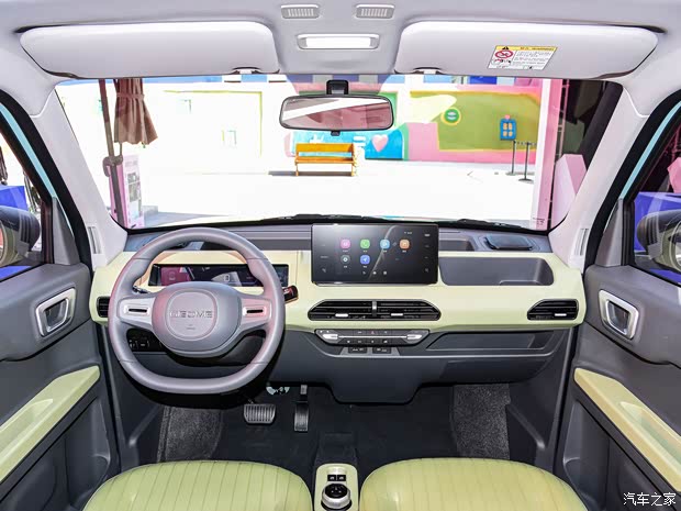 吉利汽车 熊猫mini 2023款 200km 耐力熊 吉利汽车 熊猫mini 2023款 200km 耐力熊