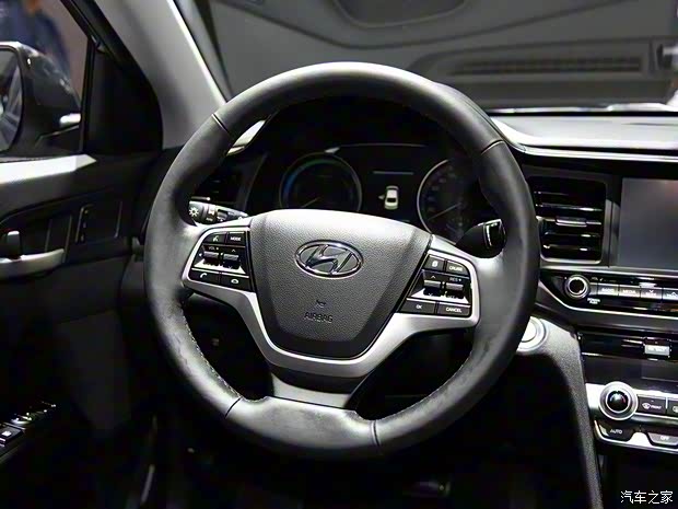 北京現(xiàn)代 領(lǐng)動新能源 2019款 基本型 北京現(xiàn)代 領(lǐng)動新能源 2019款 基本型