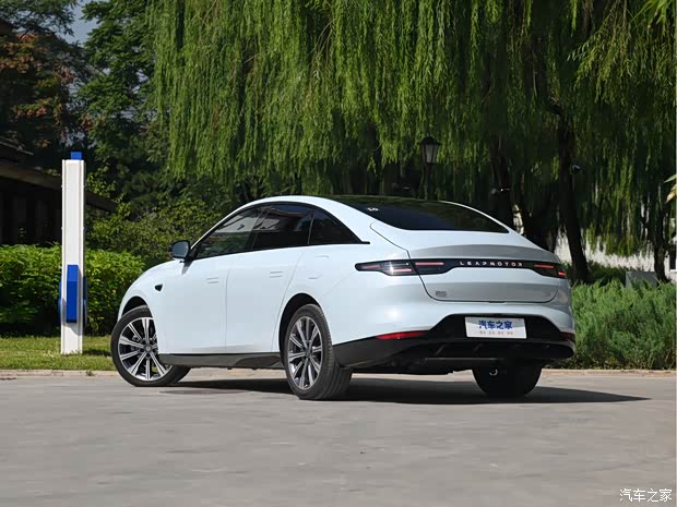 零跑汽車 零跑C01 2023款 增程 216 舒享版