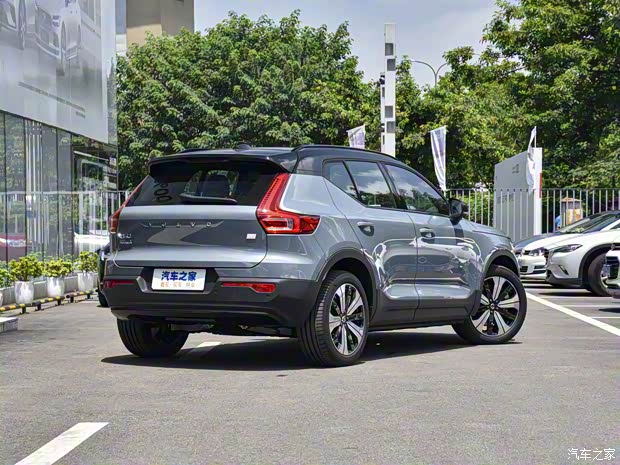 沃尔沃亚太 沃尔沃XC40新能源 2023款 长续航版 PRO 沃尔沃亚太 沃尔沃XC40新能源 2023款 长续航版 PRO