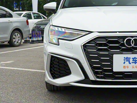 2023款 改款 Sportback 35 TFSI 时尚运动型 2023款 改款 Sportback 35 TFSI 时尚运动型