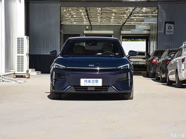 吉利汽车 银河L6 2023款 125km 星舰 吉利汽车 银河L6 2023款 125km 星舰