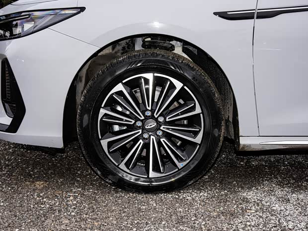 奇瑞汽车 风云A8 2024款 127长续航高配 奇瑞汽车 风云A8 2024款 127长续航高配