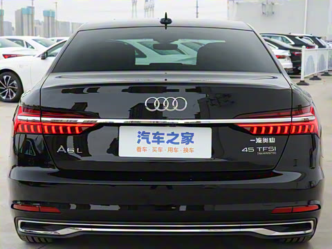 2023款 改款 45 TFSI quattro 尊享致雅型 2023款 改款 45 TFSI quattro 尊享致雅型