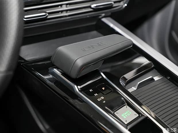 上汽集团 MG ONE 2022款 β-科技时尚系列 1.5T 标准版