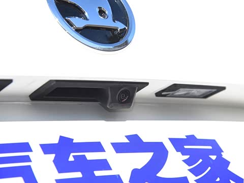 2019款 1.5L 自动豪华版 2019款 1.5L 自动豪华版