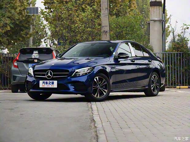 北京奔驰 奔驰C级 2019款 C 260 运动版 北京奔驰 奔驰C级 2019款 C 260 运动版