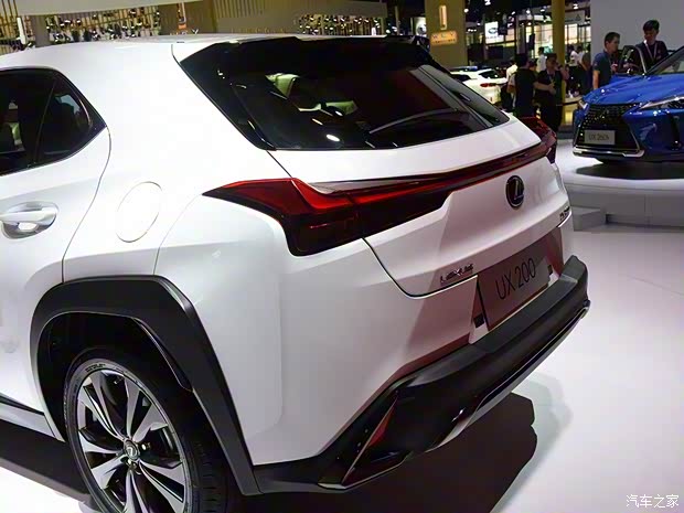 雷克萨斯 雷克萨斯UX 2019款 200 F SPORT版 雷克萨斯 雷克萨斯UX 2019款 200 F SPORT版