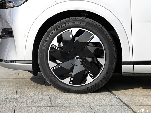 小鹏汽车 小鹏X9 2024款 前驱 三元锂 小鹏汽车 小鹏X9 2024款 前驱 三元锂