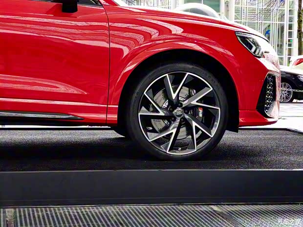 Audi Sport 奥迪RS Q3 2020款 基本型